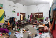 যশোর শহরের সার্কিট হাউজ পাড়ার দু’টি ছাত্রাবাসে হামলা ভাংচুর ও লুটপাট