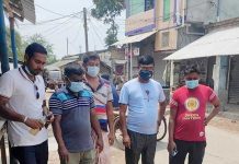 পাইকগাছায় মোবাইল কোর্টে বাগদা চিংড়ি ব্যবসায়ীকে ১০ হাজার টাকা জরিমানা
