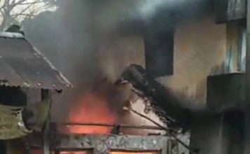 কেশবপুরে পেট্রোলের দোকানে আগুন লেগে ভষ্মিভূত