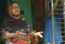 হাজারো মানুষের যাতায়াতের রাস্তা নেই, আছে ময়লার ভাগার “