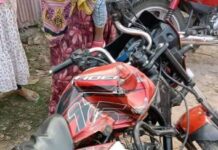 কুষ্টিয়ায় ট্রাকের ধাক্কায় প্রাণ গেল দুজনের