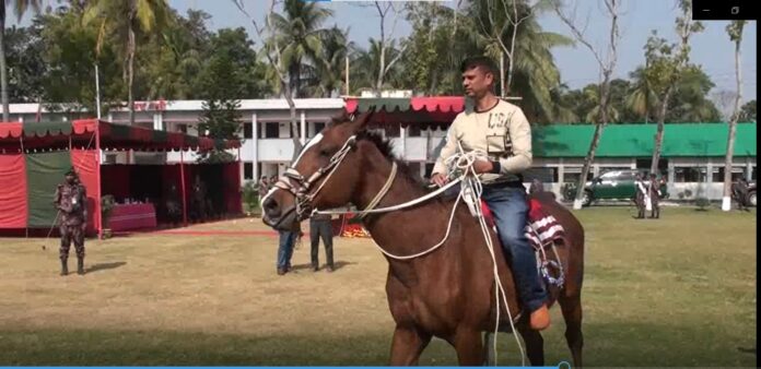 Satkhira Pic Horse Handover-03