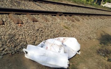 অভয়নগরে ট্রেনে কাটা পড়ে বসন্ত নামের এক ব্যক্তির মৃত্যু