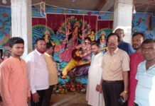 কয়রায় বিভিন্ন পূজা মন্ডপ পরিদর্শন করেন জেলা আ’লীগ নেতা ইঞ্জিঃ মাহবুব