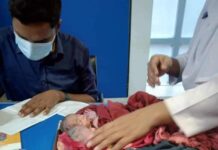 জীবননগরের সুটিয়ার এক গৃহবধুর বিয়ের ৮ বছর পর ৪ সন্তান জন্ম,নাম রাখলেন জুম্মান, জুবায়ের, জুনিয়া ও জিনিয়া