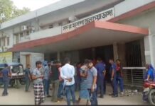 চুয়াডাঙ্গায় অ্যাম্বুলেন্সের ধাক্কায় স্কুলছাত্র নিহত