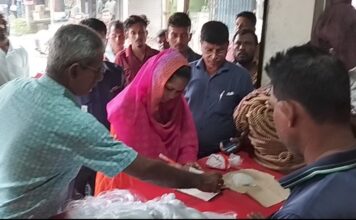 শালিখায় ভ্রাম্যমান আদালতের অভিযানের তিন ব্যবসায়ীকে জরিমানা