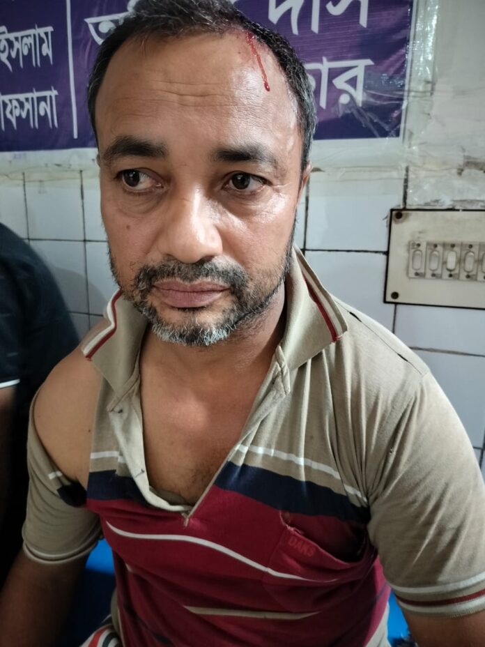 যশোর ছিনতাই আহত বাইক চালকের ছবি