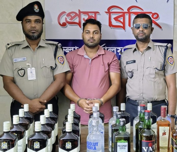 যশোরে মাদকদ্রব্যের অভিযানে মদ উদ্ধার ছবি