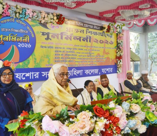 অভিভাবকদের সন্তানদের মধ্যে স্বপ্ন বুনে দেওয়ার আহ্বান অধ্যাপক নার্গিস বেগমের