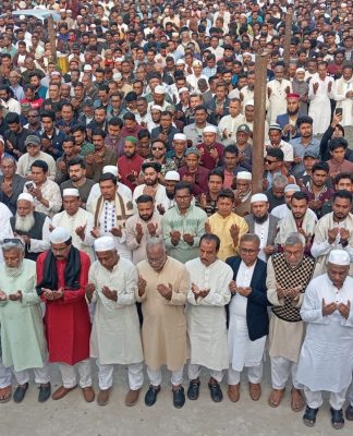 বিএনপি নেতৃবৃন্দ অনিন্দ্য ইসলাম অমিতকে সাথে নিয়ে কারবালা কবর স্থানে গিয়ে তরিকুল ইসলামের কবর জিয়ারত