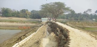 রাজগঞ্জে নির্মাণের এক মাসের মাথায় ধসে গেল রাস্তা, জনভোগান্তি চরমে